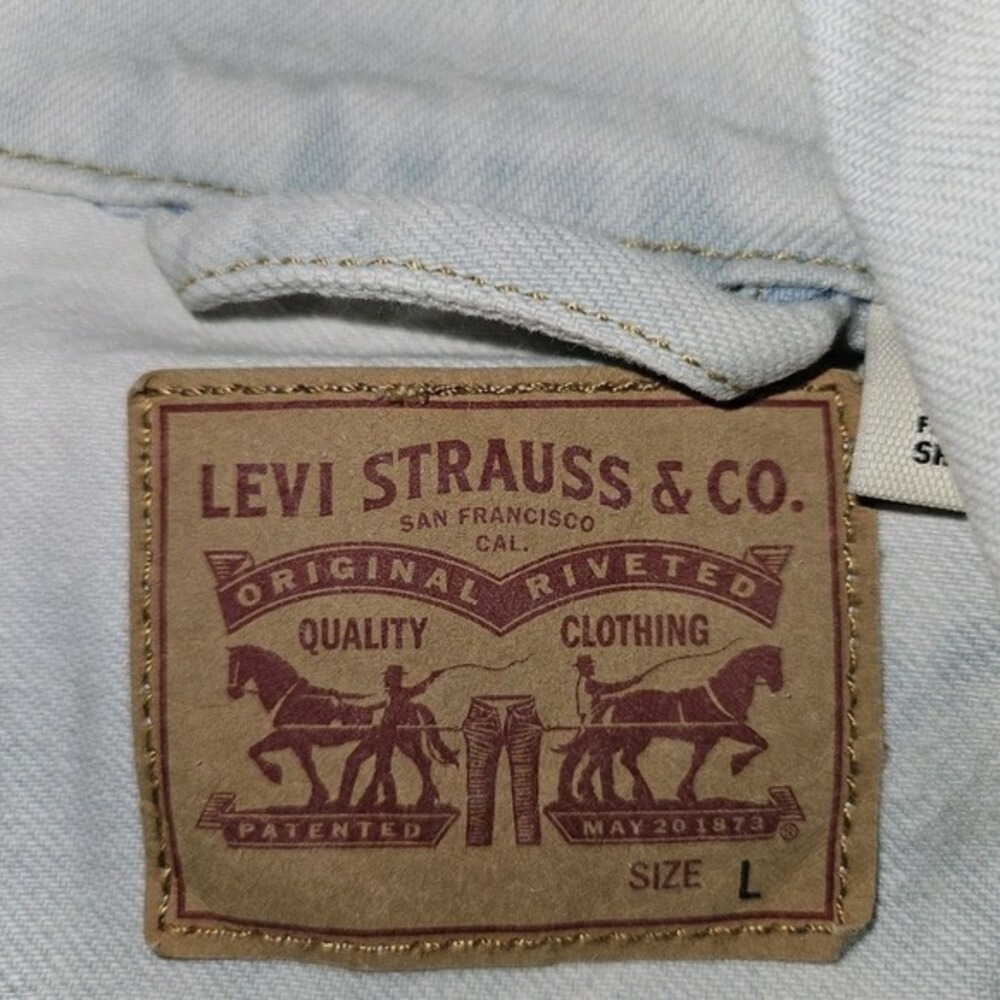 Levis Womens L Original Trucker Jean Jacket Light Wash Blue Floral Embroidered - Picture 3 of 5